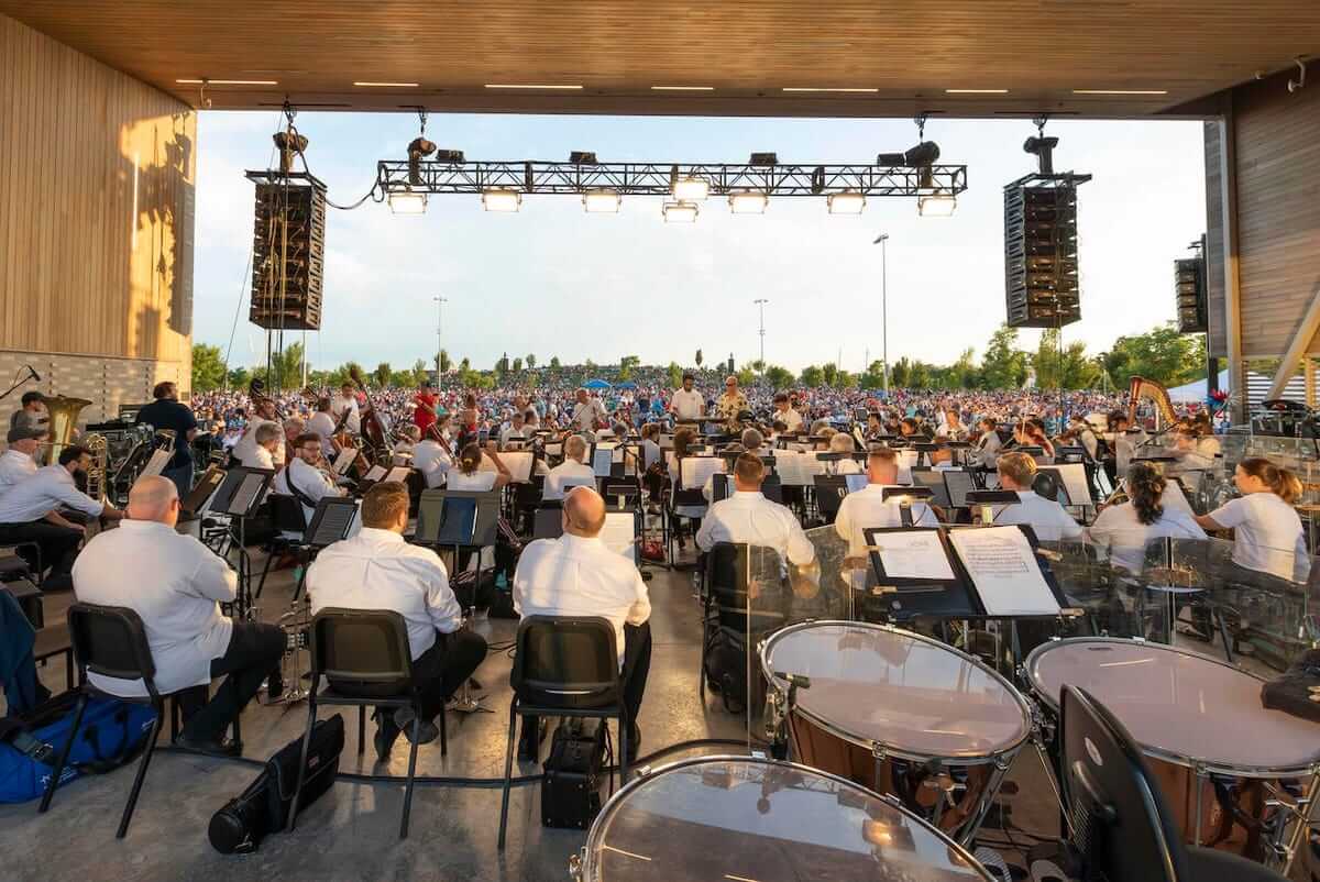 Julianne Reynolds performing with the Philharmonic for the fourth of July.